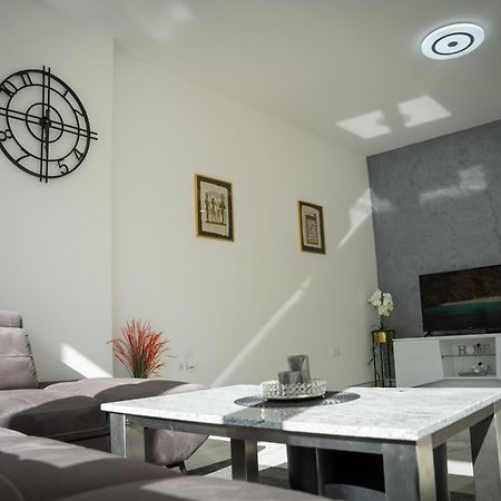 Apartment Una Laguna Біхач Екстер'єр фото