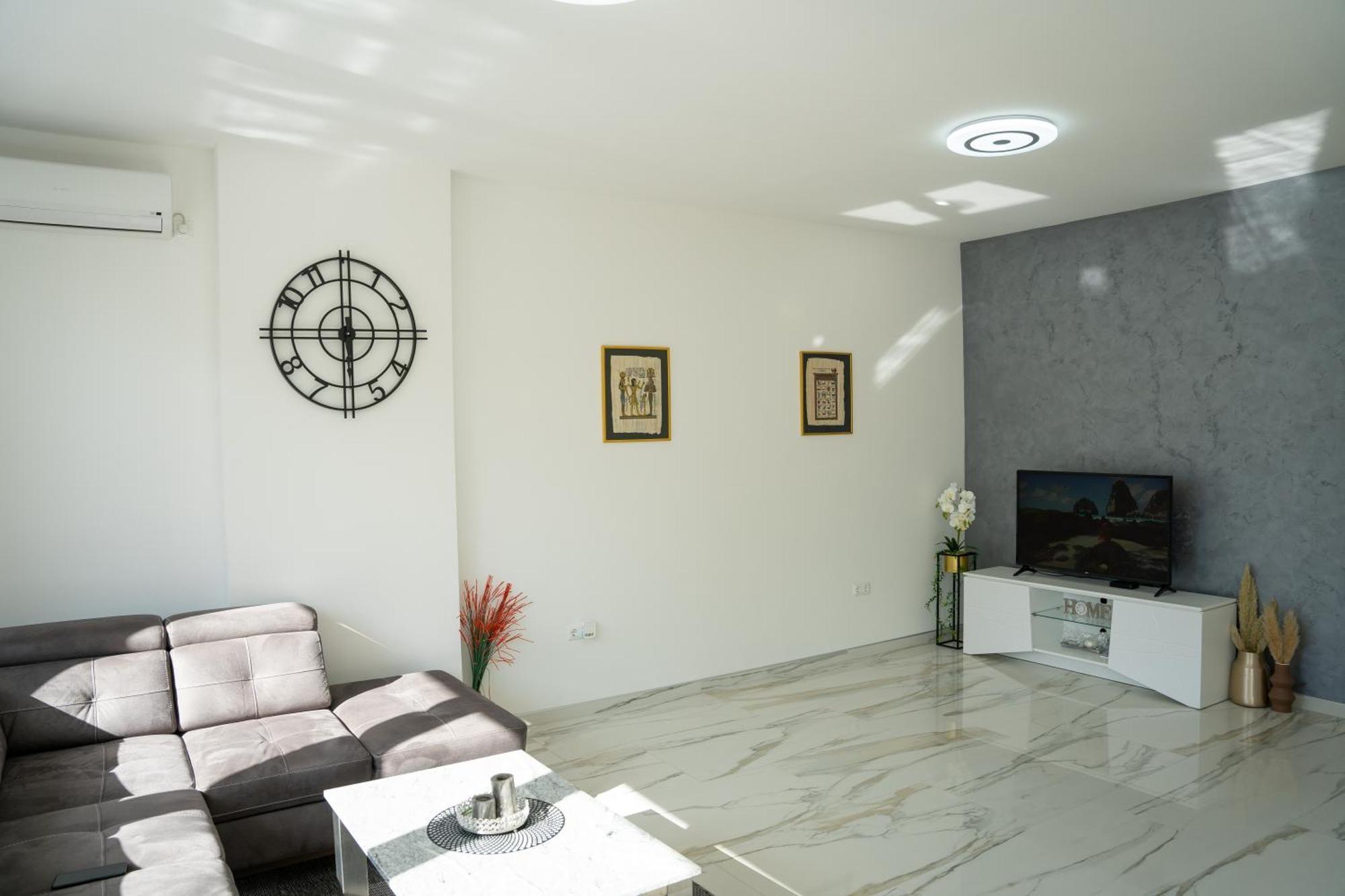 Apartment Una Laguna Біхач Екстер'єр фото